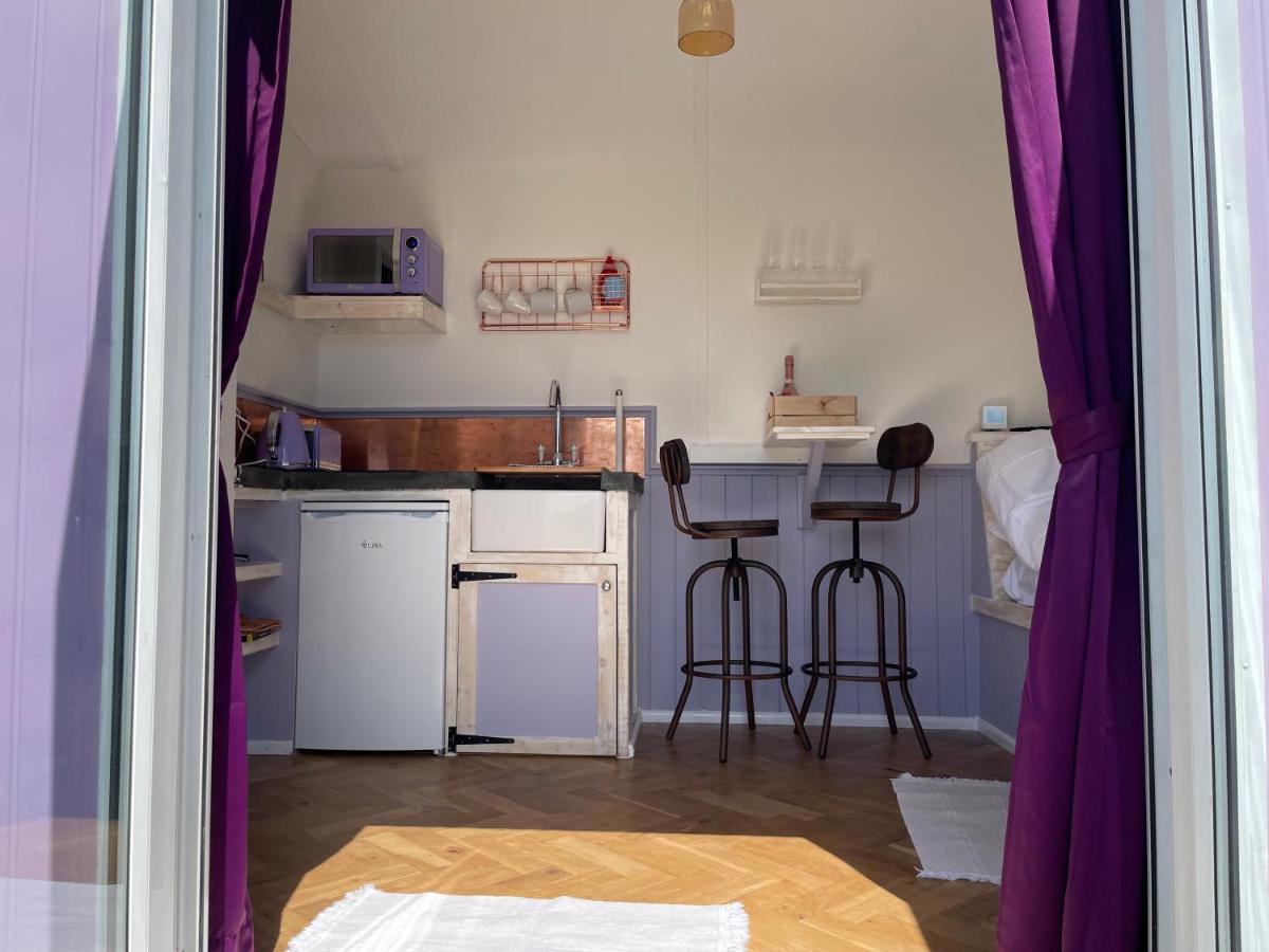 Lilac Tree Hut テンビー エクステリア 写真